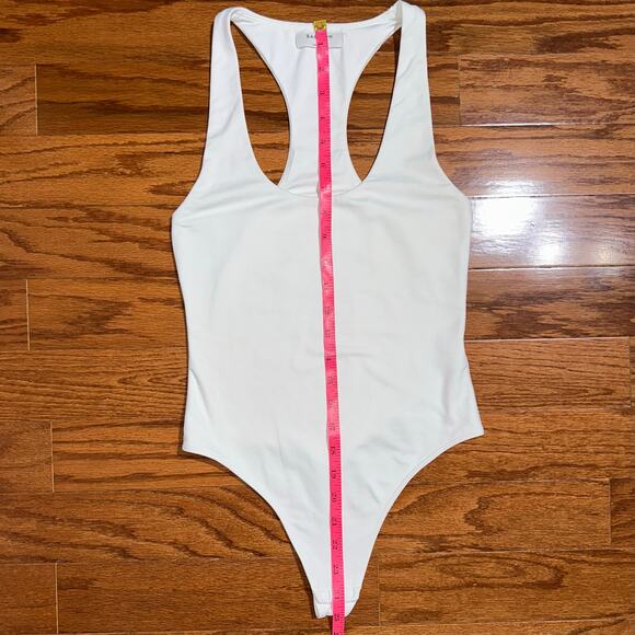 Aritzia Babaton White Contour Racer Bodysuit Size Small - Picture 15 of 15